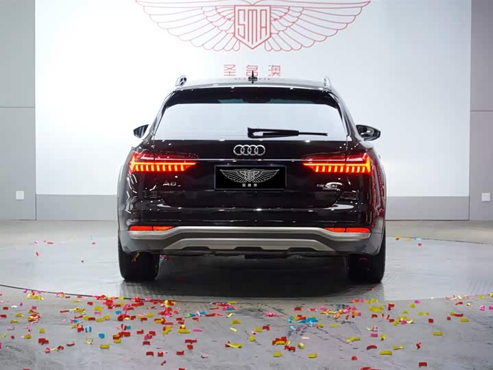 Фото 6 - Audi A6