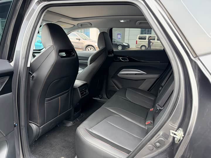 Фото 8 - Changan Oshan Z6