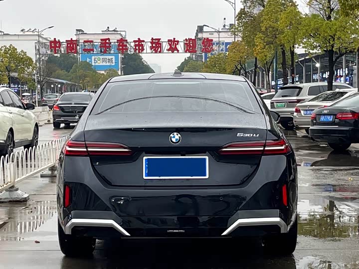 Фото 4 - BMW 5 Series