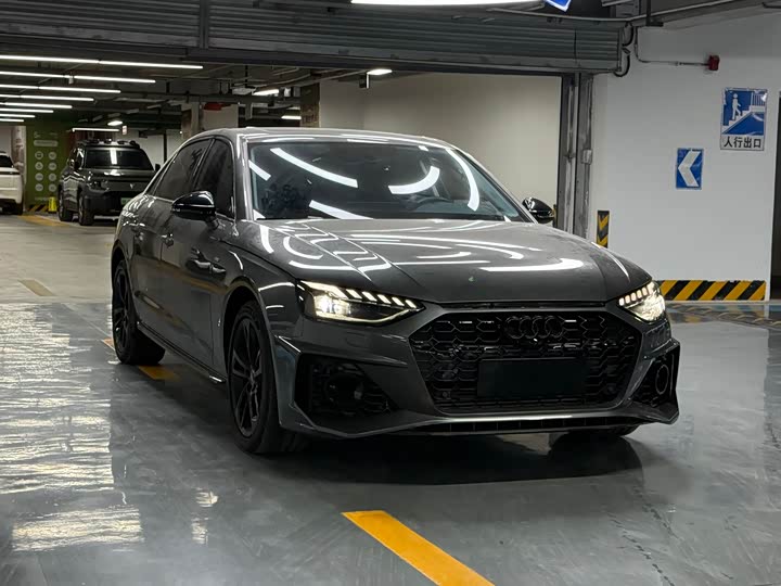 Фото 3 - Audi A4L