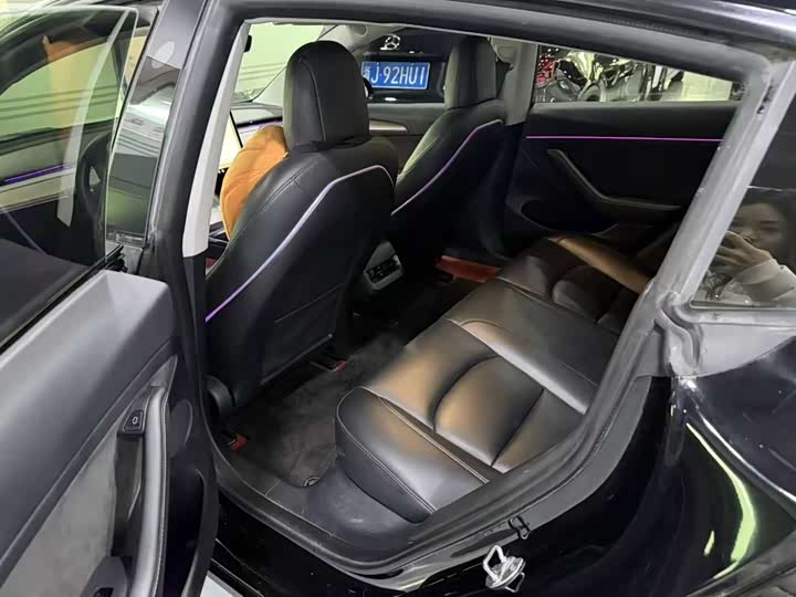 Фото 7 - Tesla Model 3