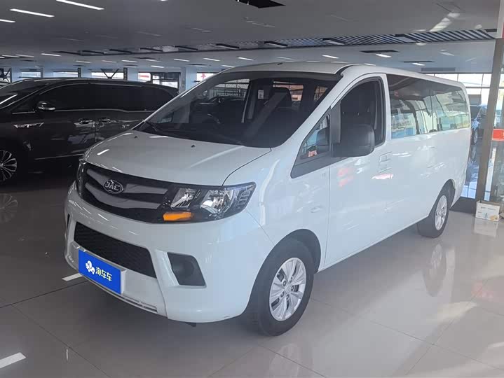 Фото 1 - JAC Refine M3