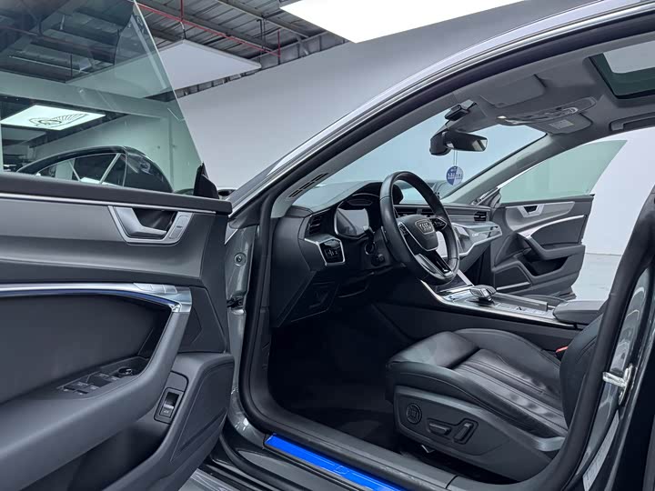 Фото 4 - Audi A7