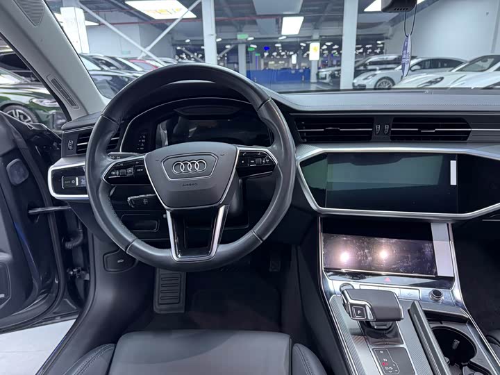 Фото 9 - Audi A7