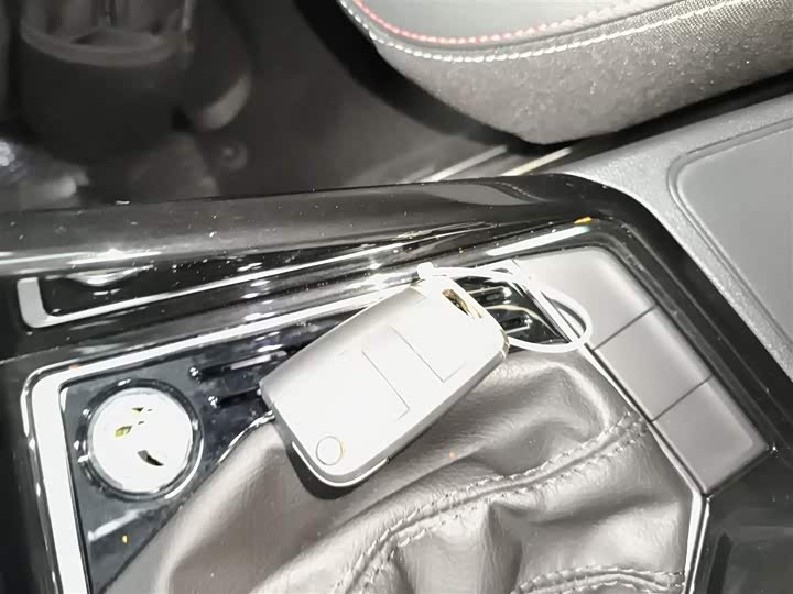 Фото 9 - Volkswagen Tayron