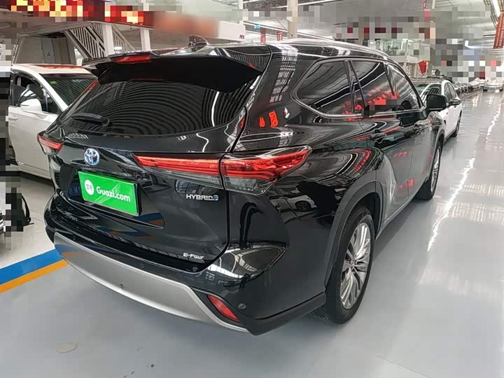 Фото 7 - Toyota Highlander