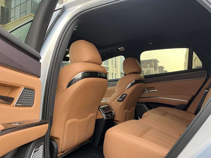 Фото 4 - BYD Han L