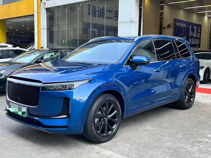 Фото 1 - LiXiang One