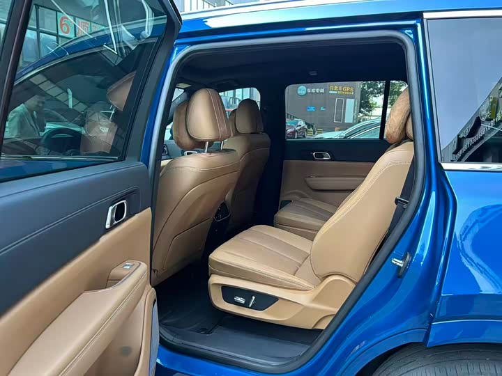 Фото 6 - LiXiang One