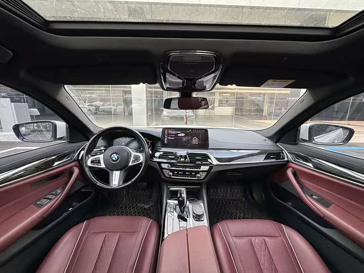 Фото 9 - BMW 5 Series