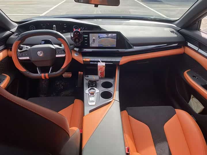 Фото 7 - Changan UNI-V