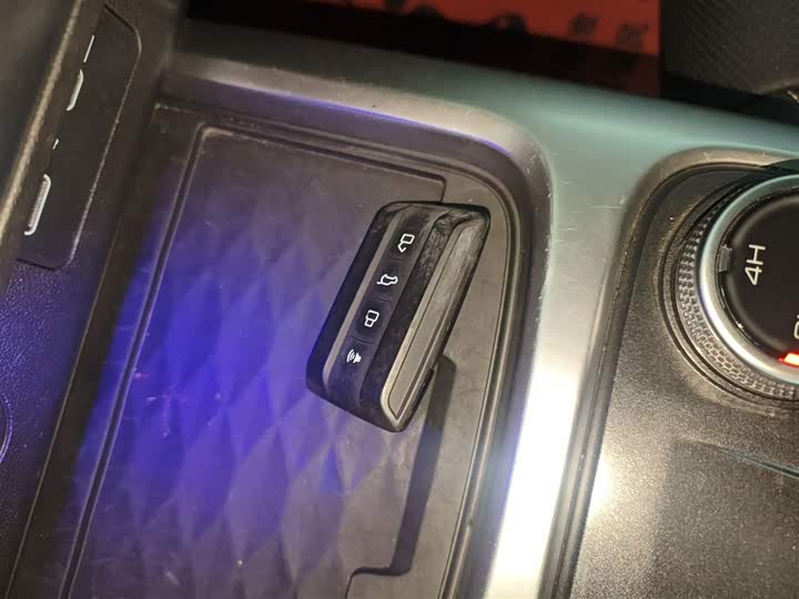 Фото 9 - Tank 300