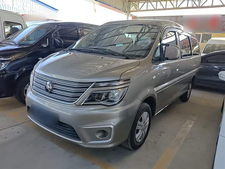 Фото 2 - Dongfeng Forthing Lingzhi M5