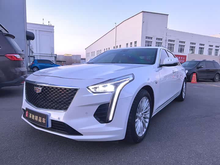 Фото 1 - Cadillac CT6