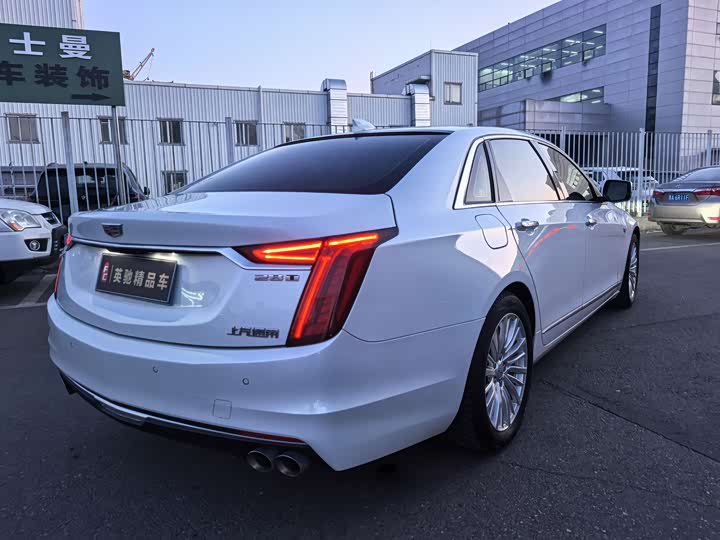 Фото 8 - Cadillac CT6