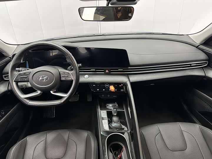 Фото 6 - Hyundai Elantra N line