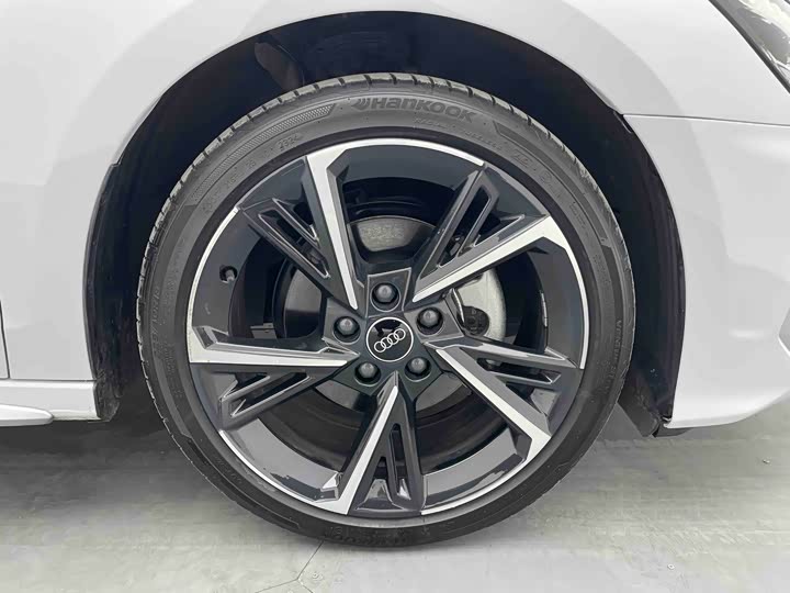 Фото 8 - Audi A3