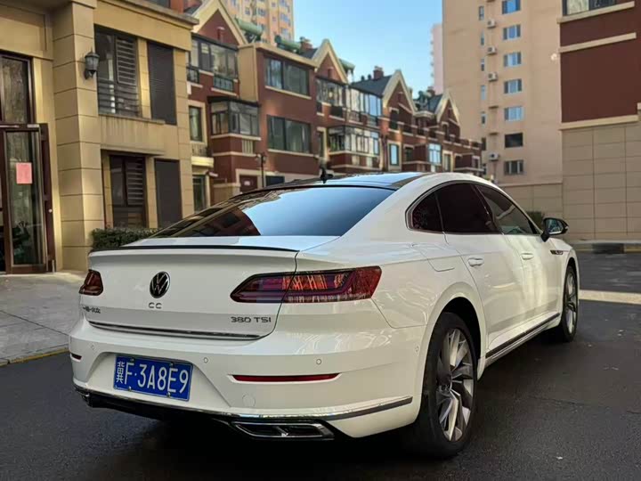 Фото 9 - Volkswagen CC