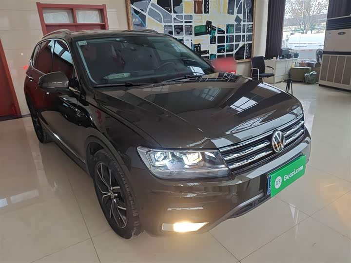 Фото 4 - Volkswagen Tiguan L Pro