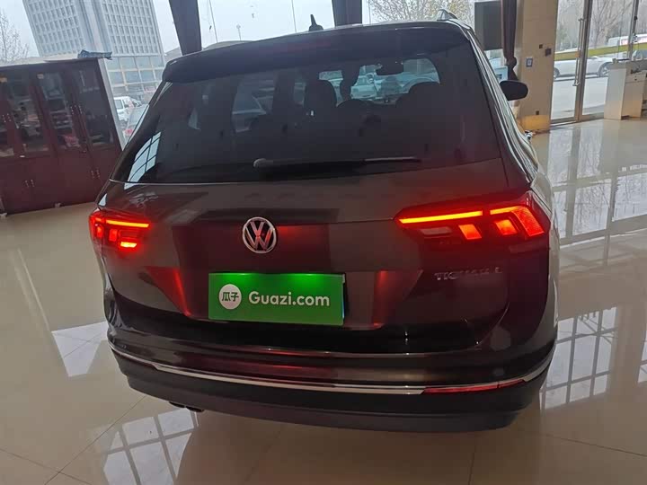 Фото 6 - Volkswagen Tiguan L Pro