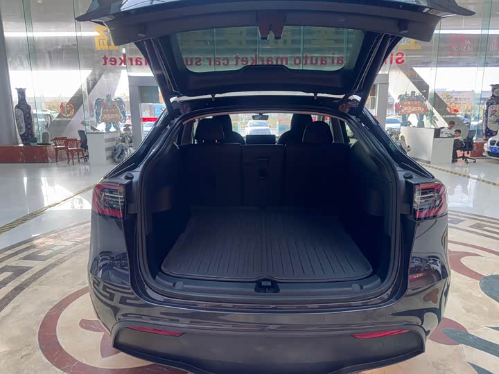 Фото 7 - Tesla Model Y