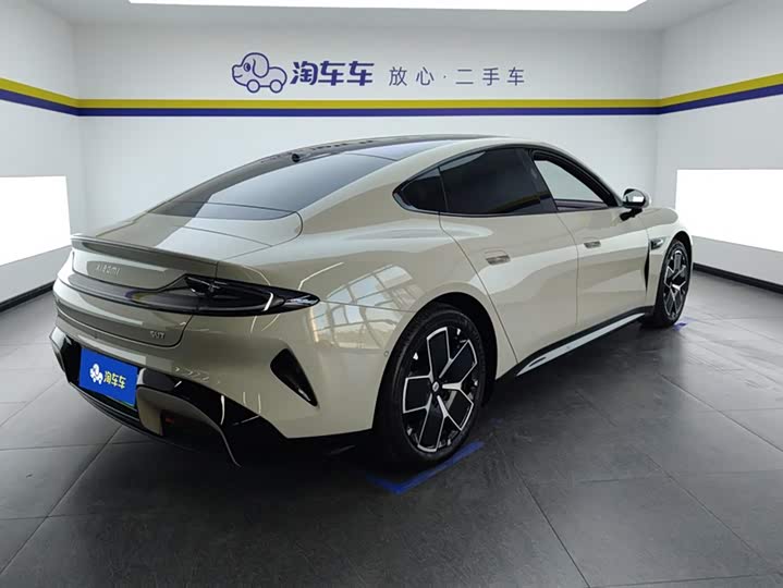 Фото 3 - Xiaomi SU7