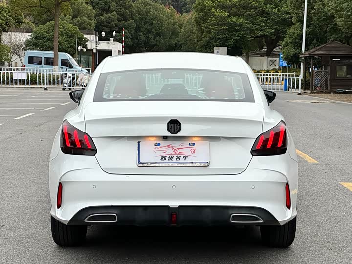 Фото 6 - MG Motor 5