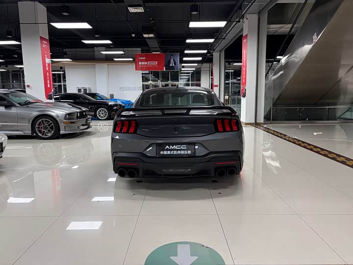 Фото 5 - Ford Mustang