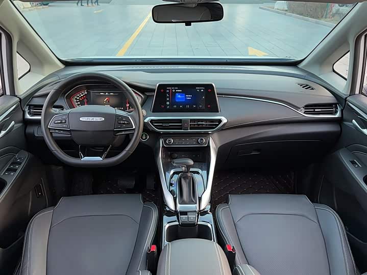 Фото 4 - Maxus G50