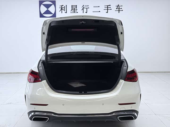 Фото 6 - Mercedes-Benz C-Class