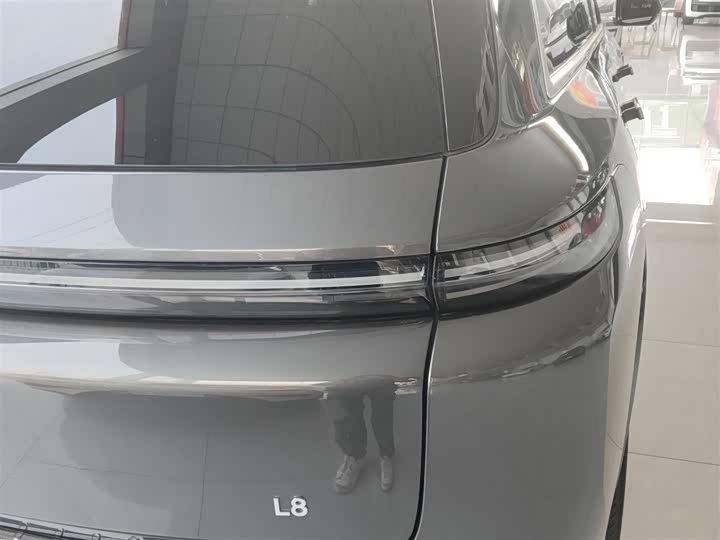 Фото 8 - LiXiang L8