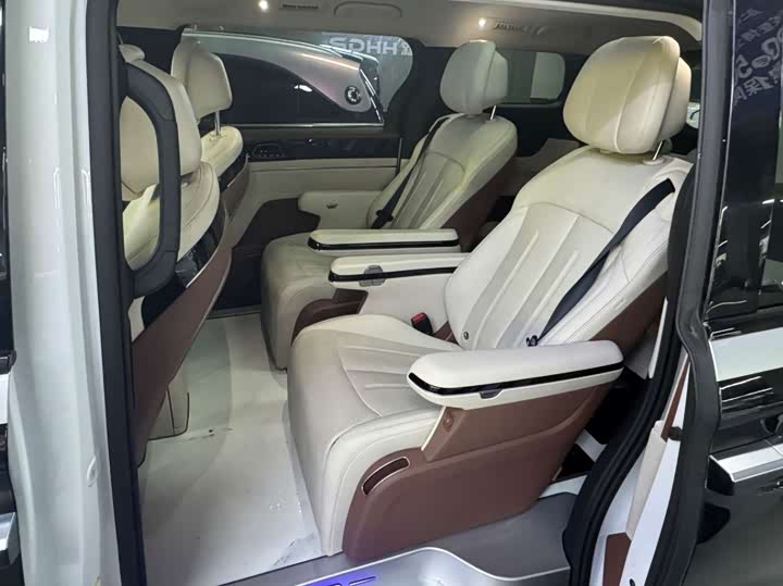 Фото 8 - BYD Xia