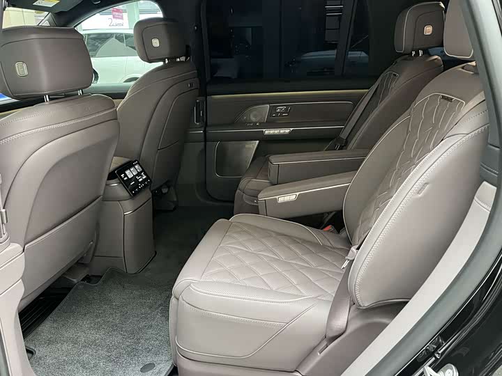 Фото 6 - Nio ES8