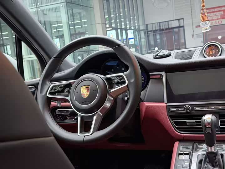 Фото 7 - Porsche Macan
