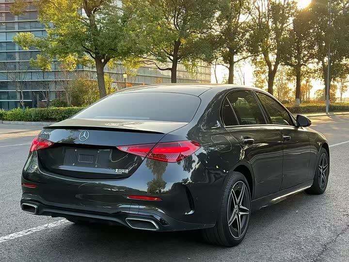 Фото 9 - Mercedes-Benz C-Class