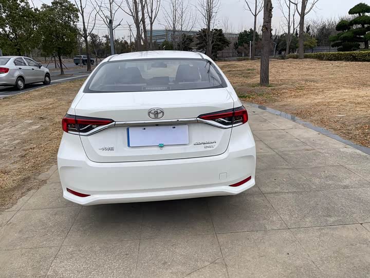 Фото 6 - Toyota Corolla