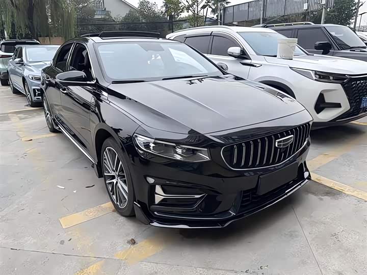 Фото 3 - Geely Preface