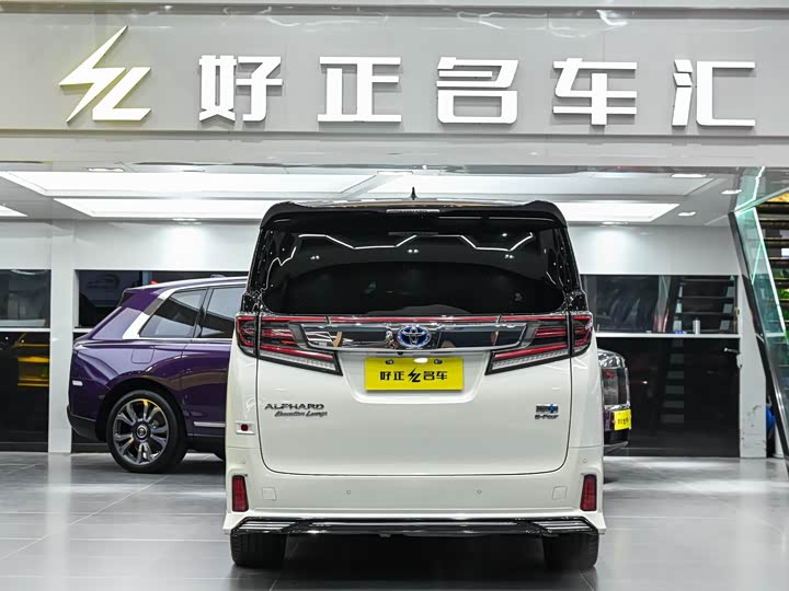 Фото 7 - Toyota Alphard