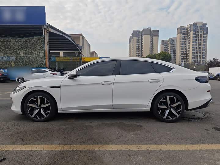 Фото 5 - Volkswagen Lamando L