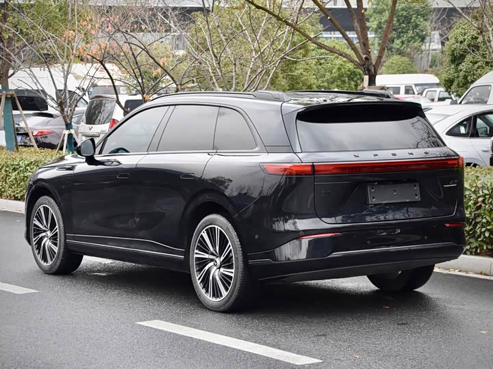 Фото 3 - XPeng G9