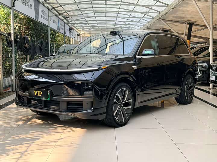 Фото 1 - LiXiang L9