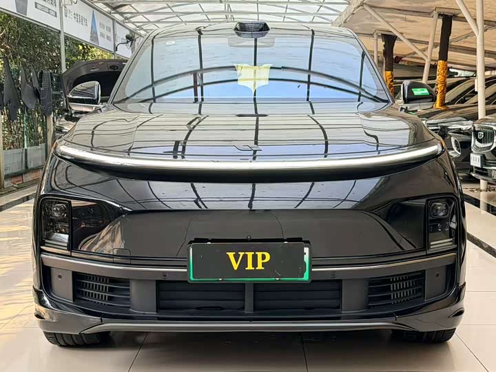 Фото 2 - LiXiang L9