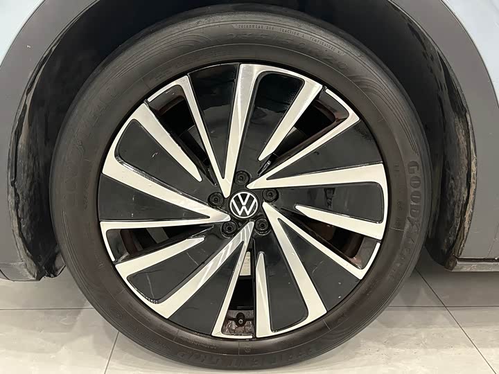 Фото 9 - Nio ET5