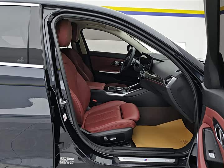 Фото 8 - BMW 3 Series