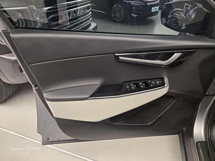 Фото 7 - Kia EV6