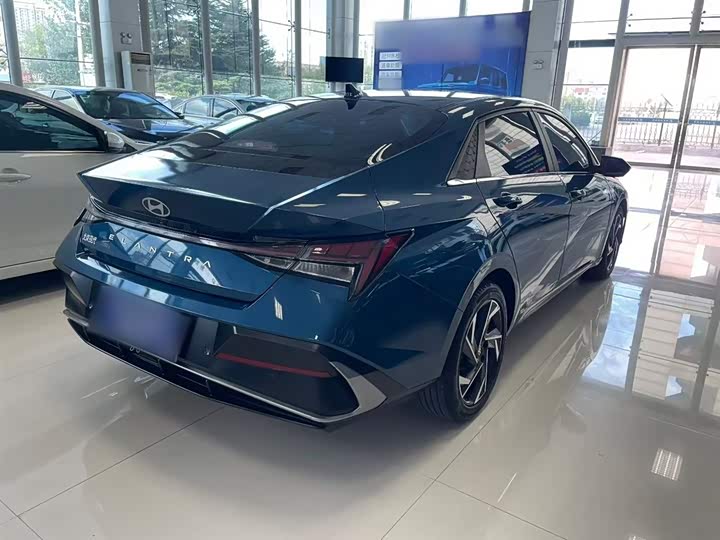 Фото 6 - Hyundai Elantra N line