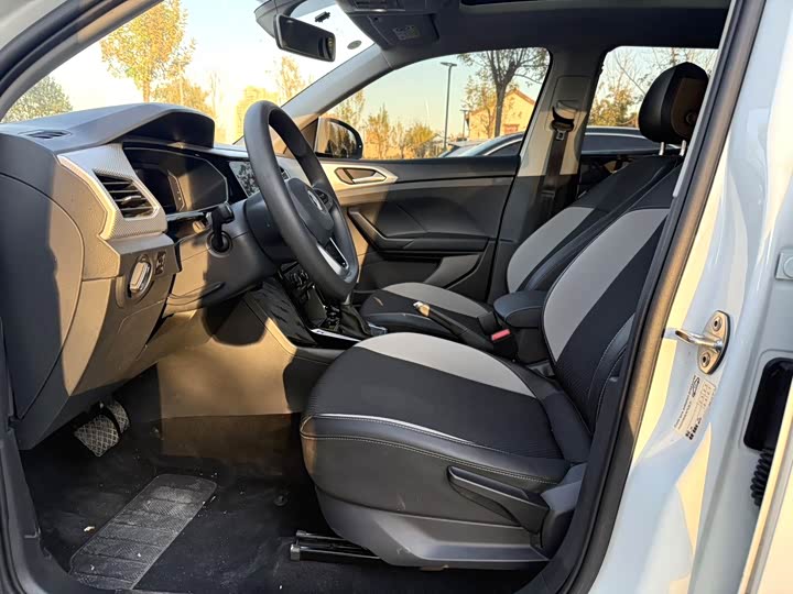 Фото 7 - Volkswagen Tacqua