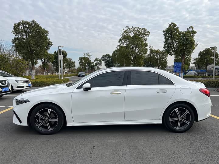 Фото 4 - Mercedes-Benz A-Class