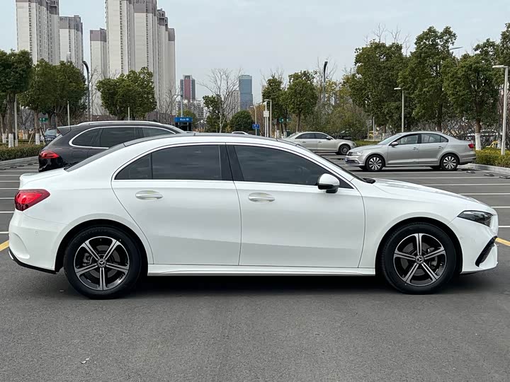 Фото 7 - Mercedes-Benz A-Class