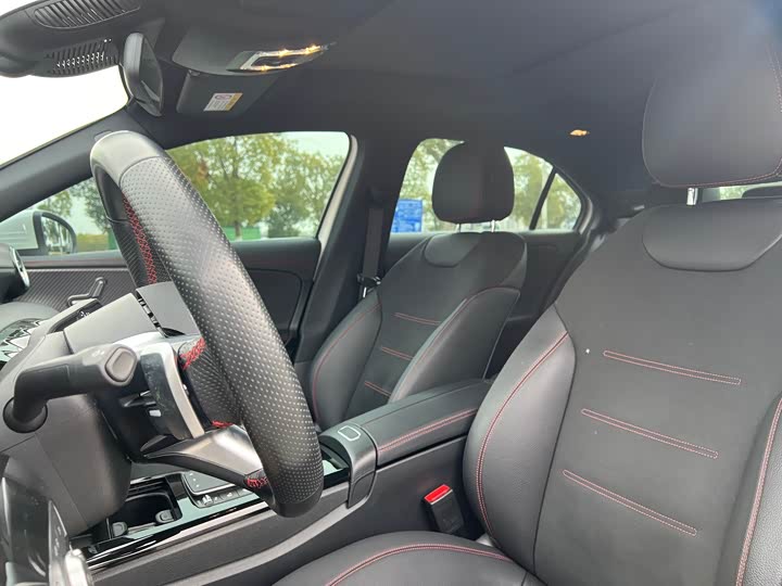 Фото 9 - Mercedes-Benz A-Class